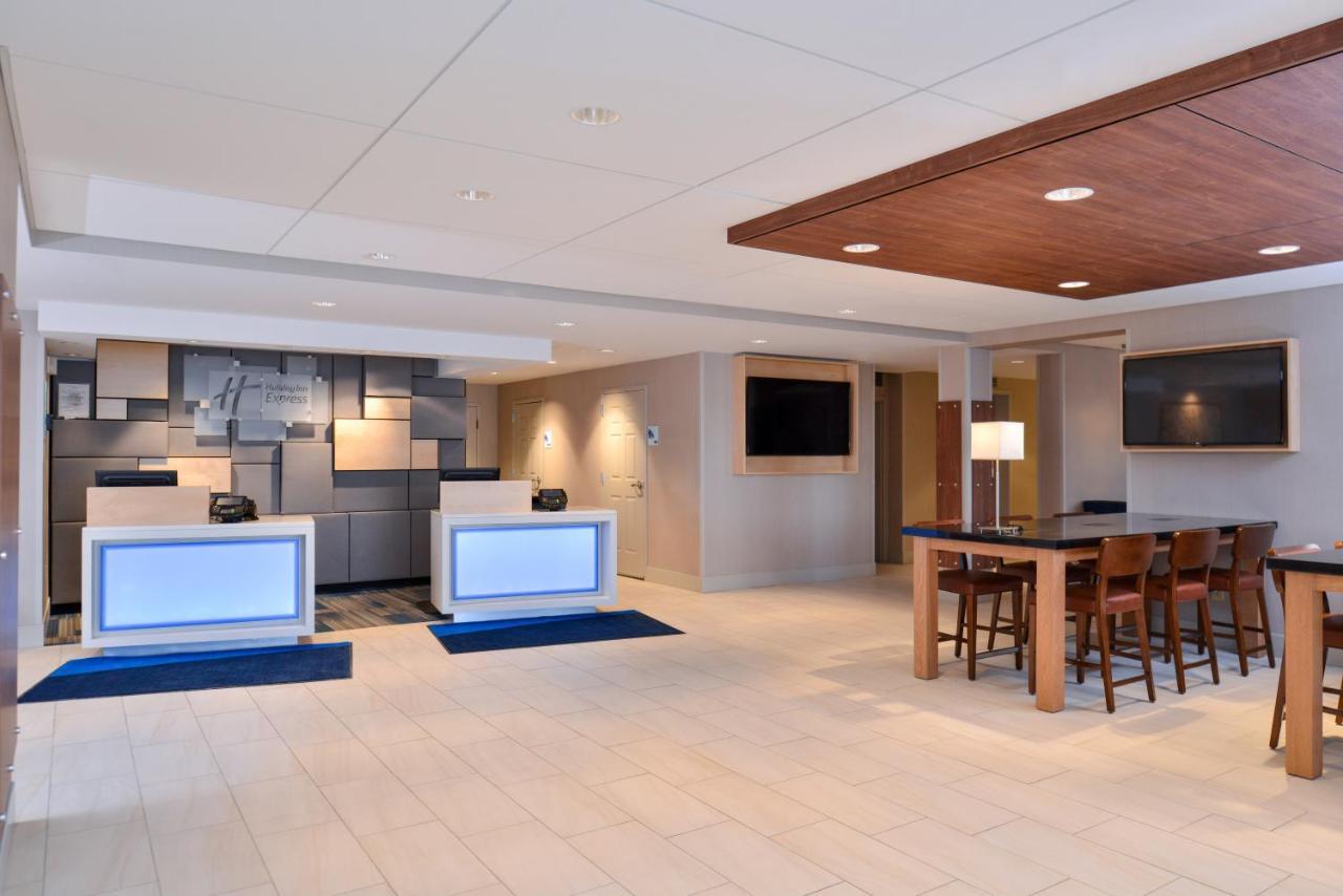 Holiday Inn Express Rochester - University Area By Ihg Exterior foto